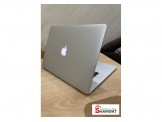 Apple MacBook pro i7 