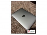 Macbook pro M1 ١٣ انش شبه جديد 