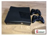جهاز Xbox 360 Slim بحالة ممتازة
