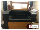 ماكينة CNC ليزر 100 واط مستعملة بحالة ممتاز.