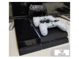 جهاز ps4 مع 3 إيدين تحكم و 5 ألعاب 