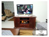 للبيع طاولة تلفزيون