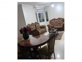 طقم صالون خشب طبيعي مع طاولة سفرة