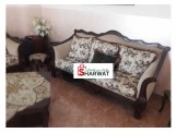 طقم كنب صالون سبع مقاعد شبه جديد مع طاولة وسط - 3