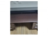 مكتب خشبي بحالة ممتازة - 3