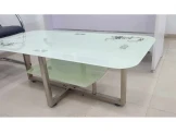 مكتب سكرتيرة بحالة ممتازة للبيع مع كرسي و طاولة استقبال - 3
