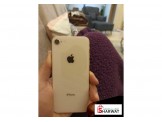 Apple  ابل ايفون 8 عادي 64 جيجا بطارية 82% لون ذهبي استعمال بسيط السعر 750 شيكل - مستعمل - 
